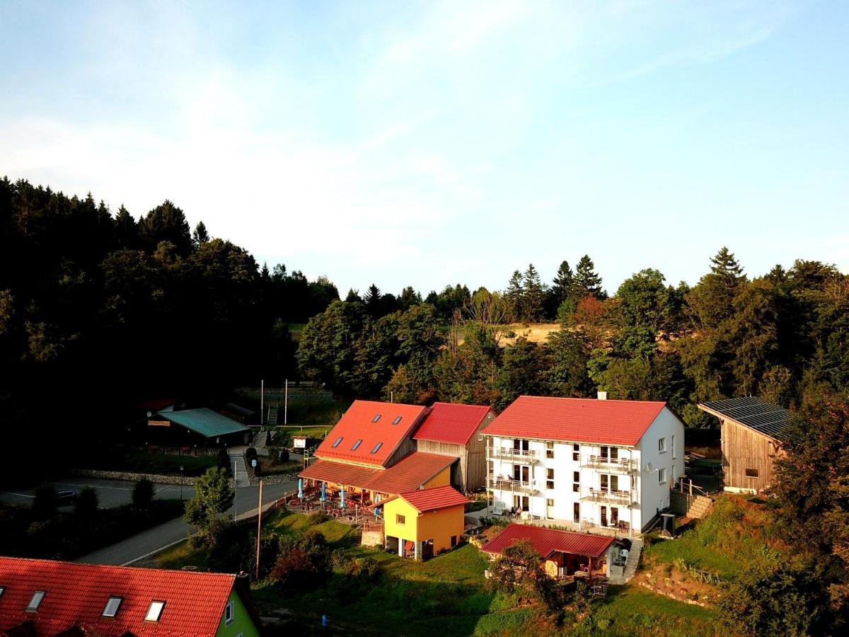 Fraenkische Linie - Radspitz-Ferienwohnungen Marktrodach Exterior foto